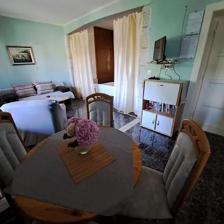 Dusica Apartment